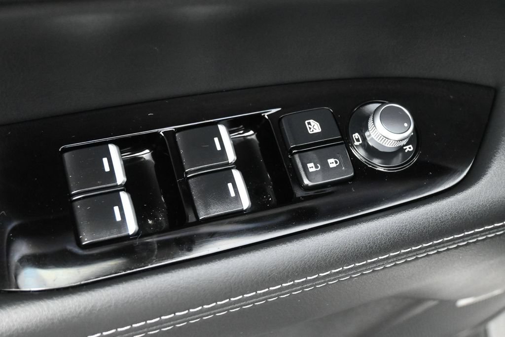 Used 2025 MAZDA CX-5 AWD 2.5 S w/ Premium Plus Pkg image 4