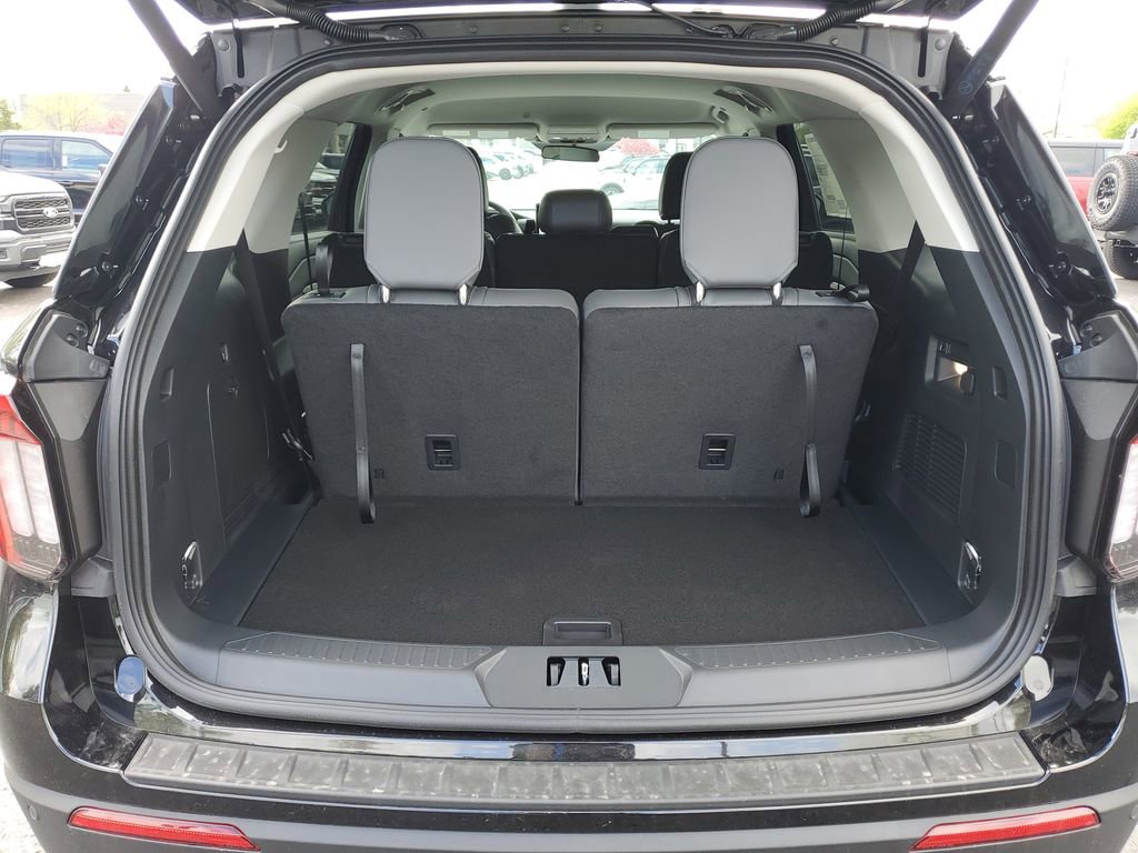 New 2026 Ford Explorer Active AWD/4WD image 31