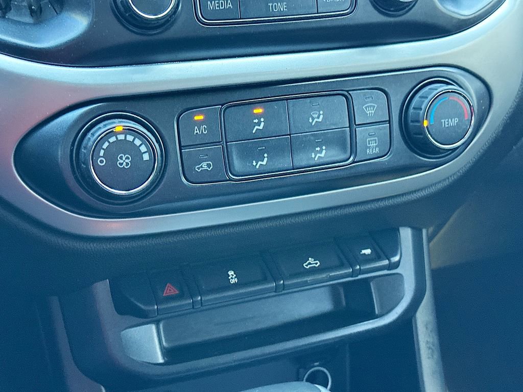 Used 2018 Chevrolet Colorado LT w/ LT Convenience Package image 14