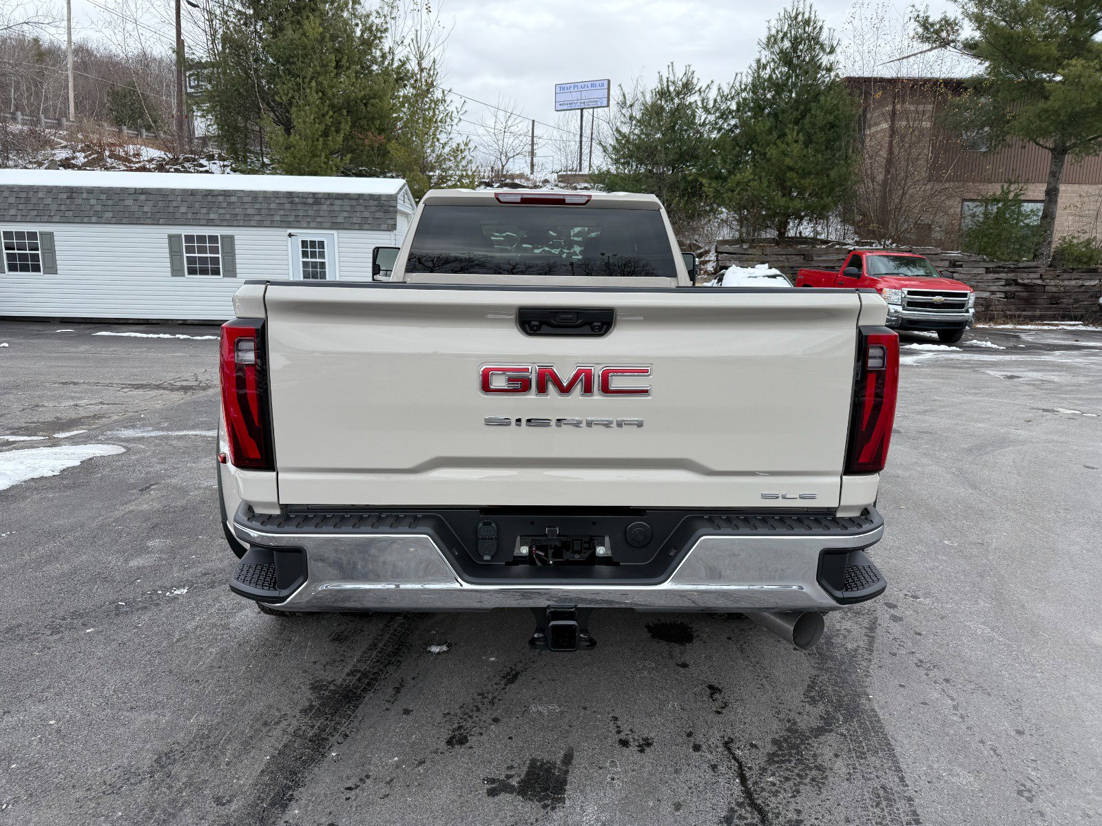 New 2026 GMC Sierra 3500 SLE image 4