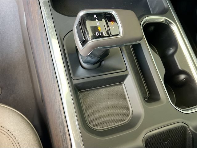 New 2026 GMC Sierra 1500 SLT RWD image 12
