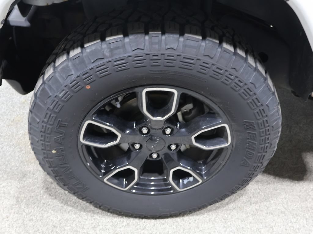 Certified 2017 Jeep Wrangler Unlimited Sahara AWD/4WD image 9