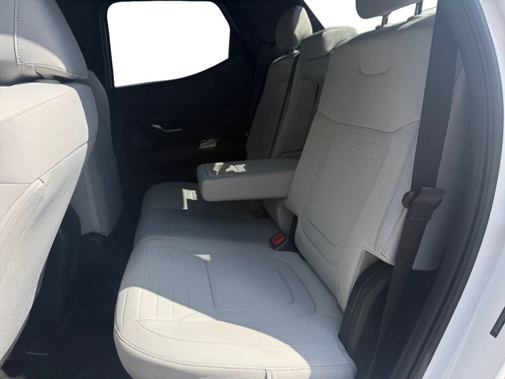 Used 2025 Hyundai Santa Cruz SE FWD image 13