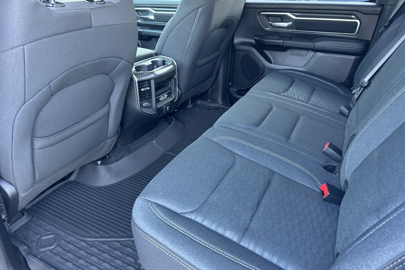 New 2026 RAM 1500 4x4 Crew Cab image 12