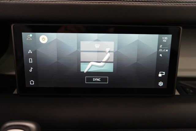 Used 2024 Land Rover Defender 110 S image 21