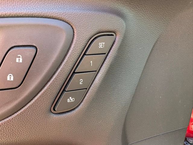 Used 2021 Buick Encore GX Essence w/ Sport Touring Package FWD image 27