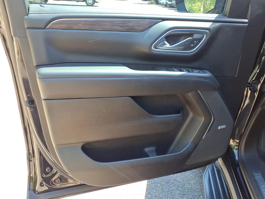 Certified 2021 Chevrolet Suburban LT AWD/4WD image 19