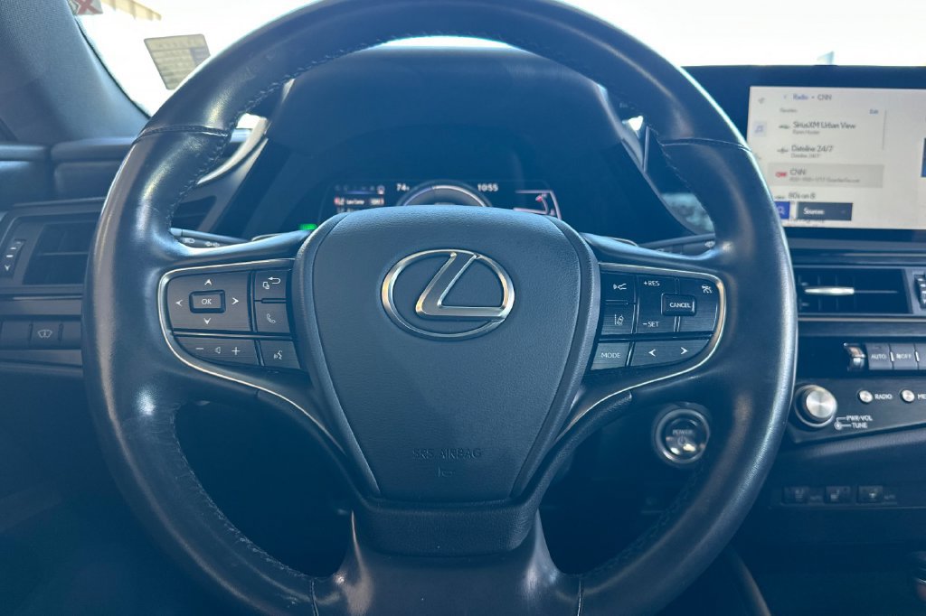 Used 2025 Lexus ES 300h w/ Premium Package FWD image 25