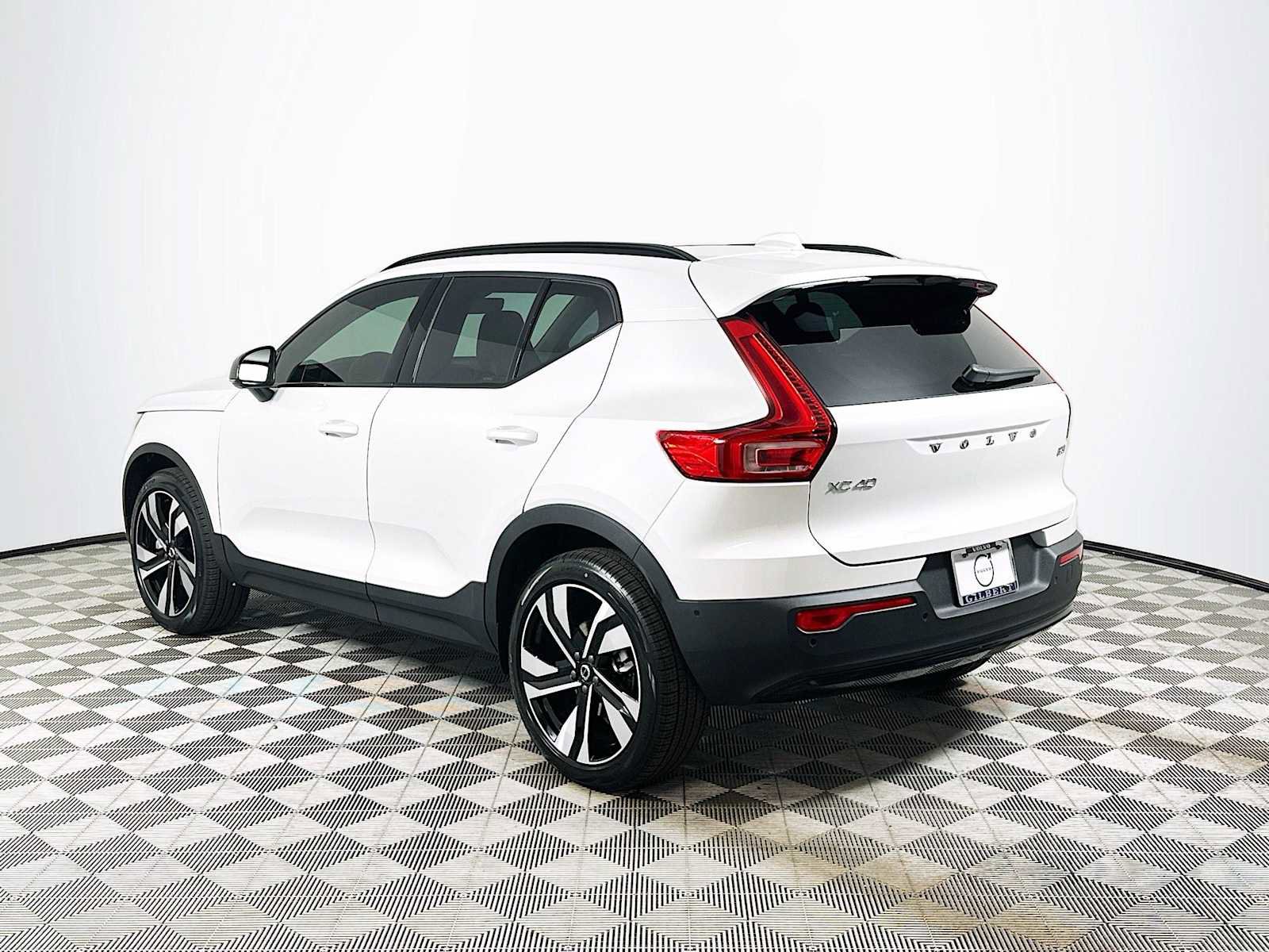 New 2026 Volvo XC40 B5 Plus w/ Protection Package Premier image 5