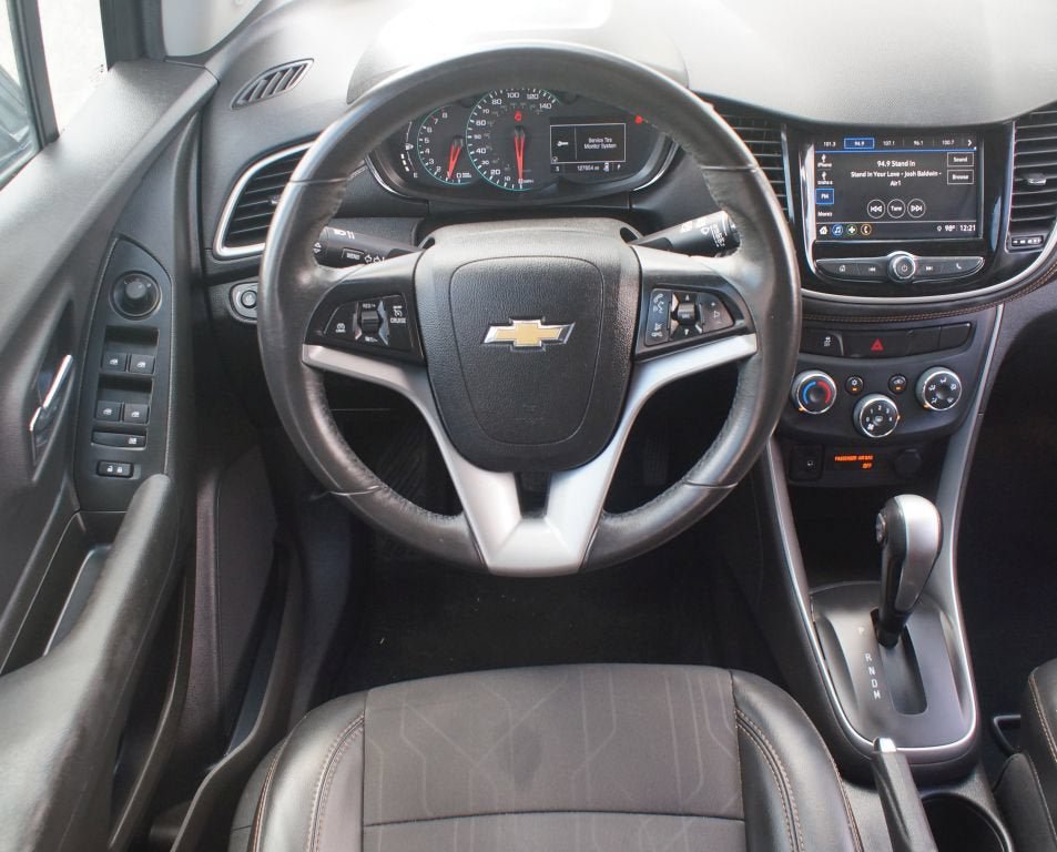 Used 2018 Chevrolet Trax LT w/ LT Convenience Package AWD/4WD image 5