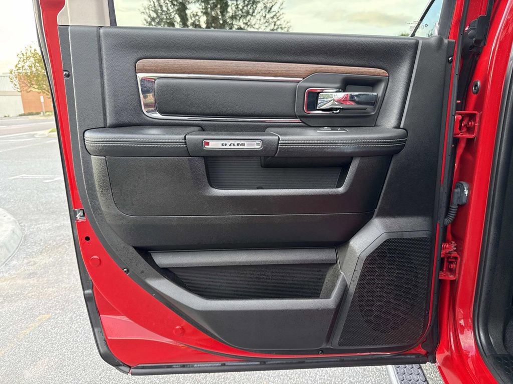 Used 2018 RAM 2500 Laramie w/ Convenience Group image 16