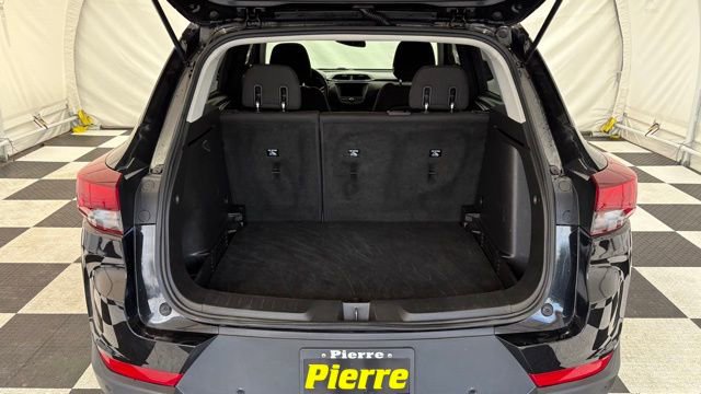 Used 2021 Chevrolet TrailBlazer LT w/ Driver Confidence Package image 4