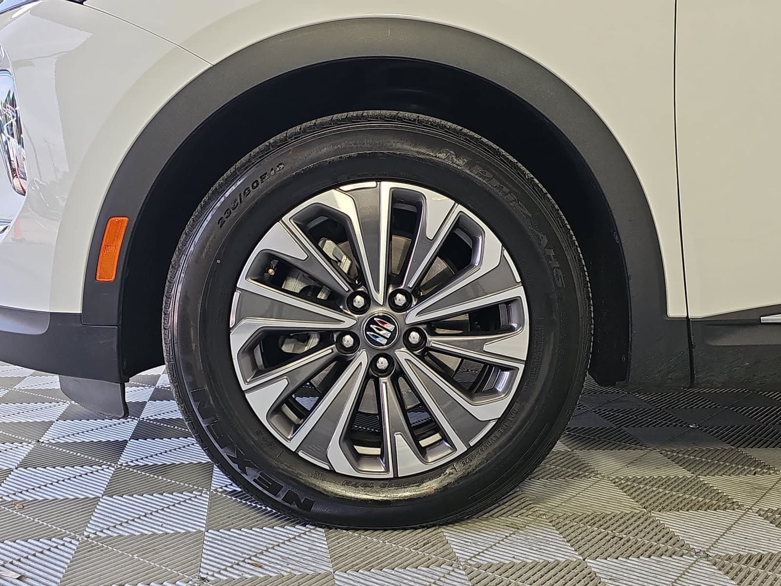 Used 2024 Buick Envision Preferred AWD/4WD image 10