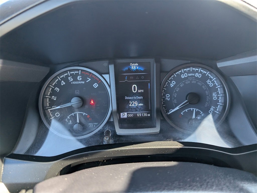 Used 2021 Toyota Tacoma TRD Off-Road image 20