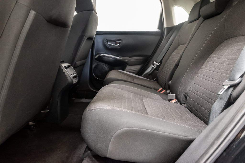 Used 2025 Honda HR-V LX image 28