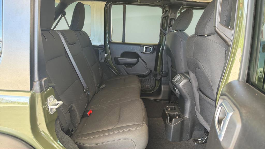 Used 2022 Jeep Wrangler Unlimited Sport AWD/4WD image 15