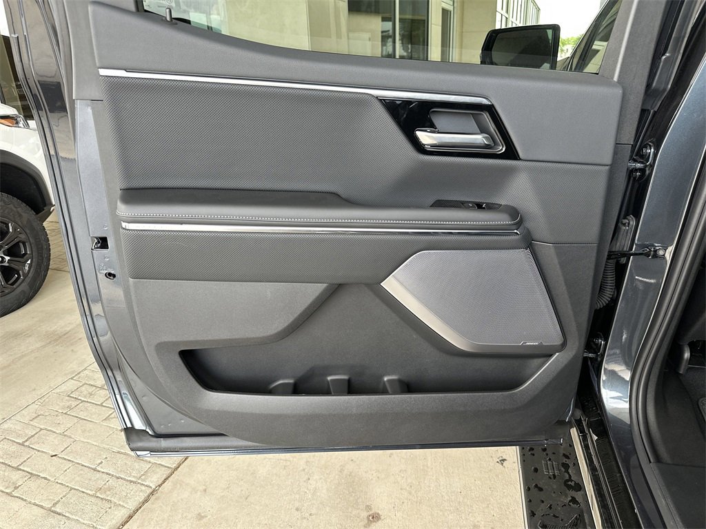 New 2025 GMC Sierra EV Denali image 30