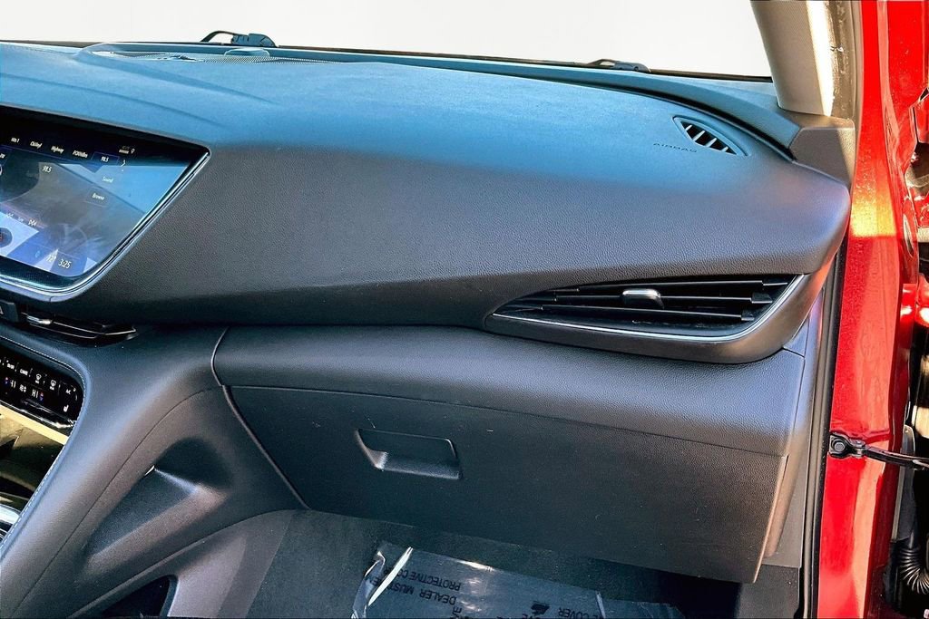 Used 2023 Buick Envision Preferred image 18