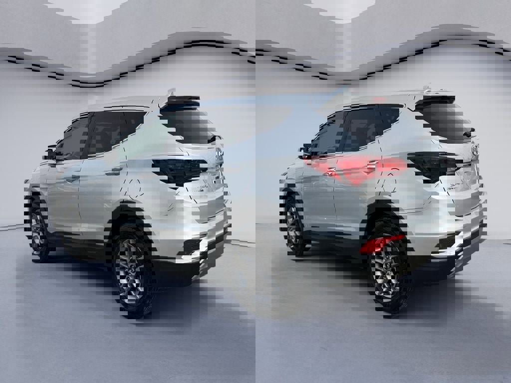 Used 2017 Hyundai Santa Fe Sport image 3