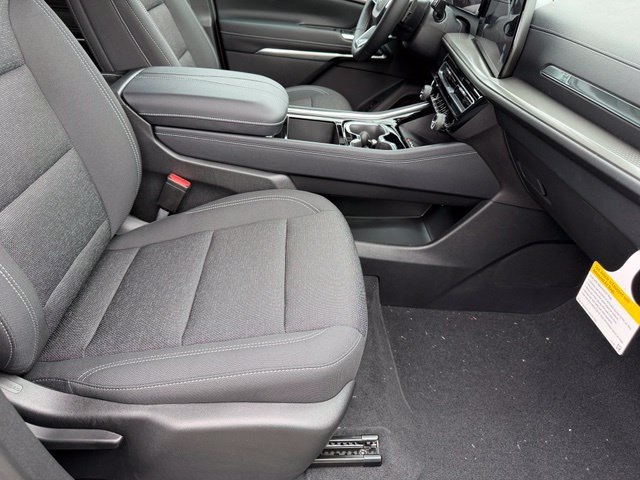 New 2027 Chevrolet Traverse LT w/ Driver Confidence Package FWD image 20