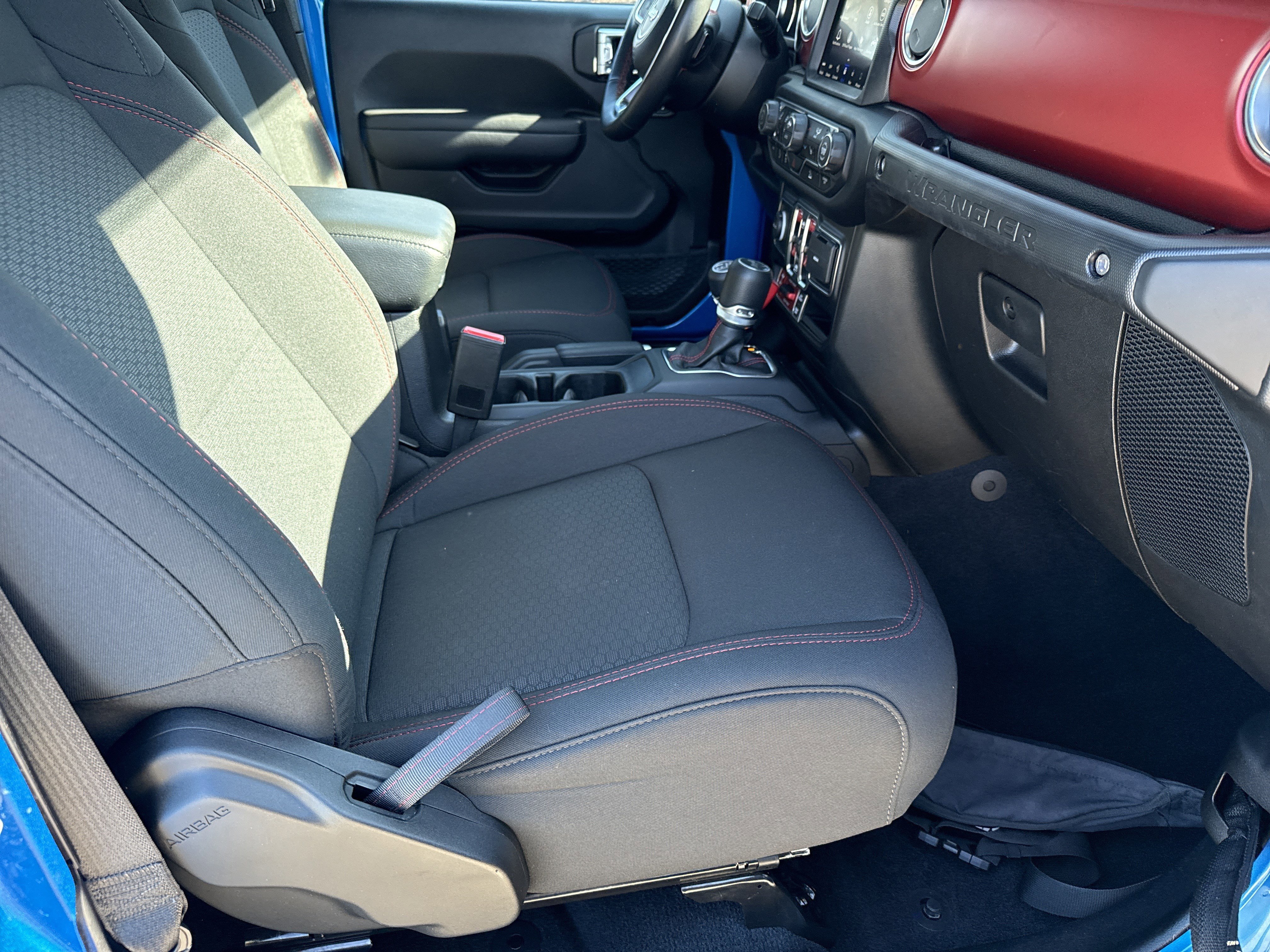 Used 2022 Jeep Wrangler Unlimited Rubicon w/ LED Lighting Group image 16