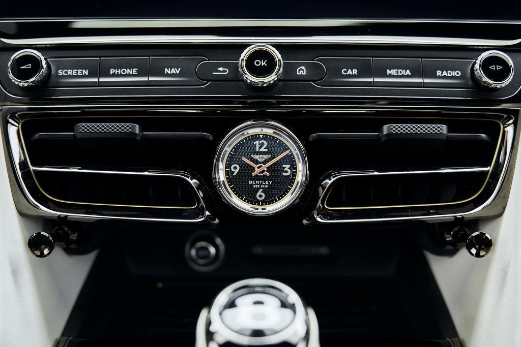 Used 2025 Bentley Flying Spur Plug-In Hybrid image 78