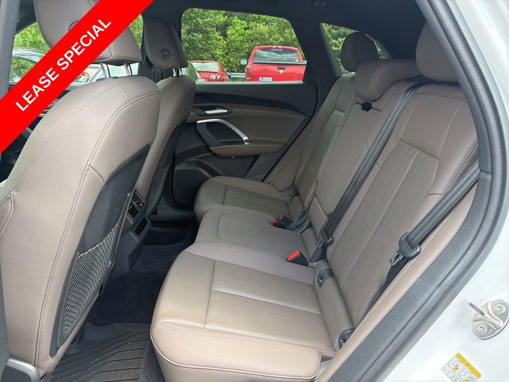 Certified 2025 Audi Q5 Premium w/ Convenience Package AWD/4WD image 6