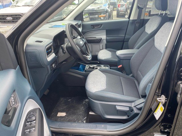New 2025 Ford Maverick XLT FWD image 7