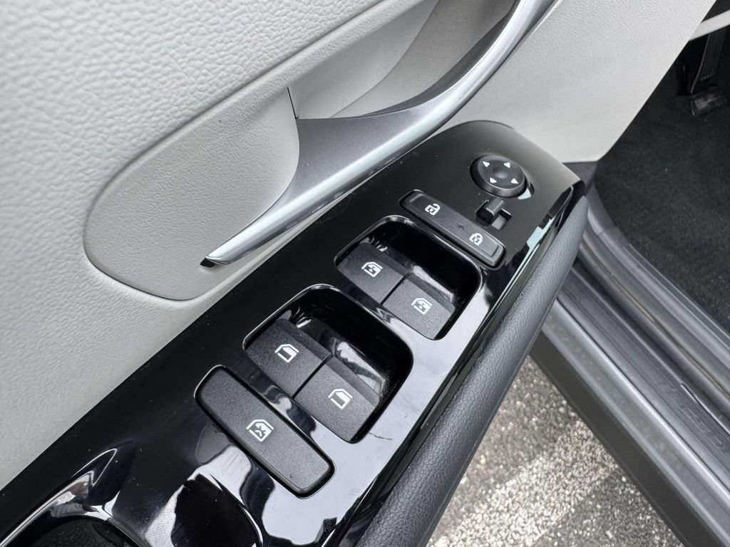 Used 2024 Hyundai Tucson Limited AWD/4WD image 18