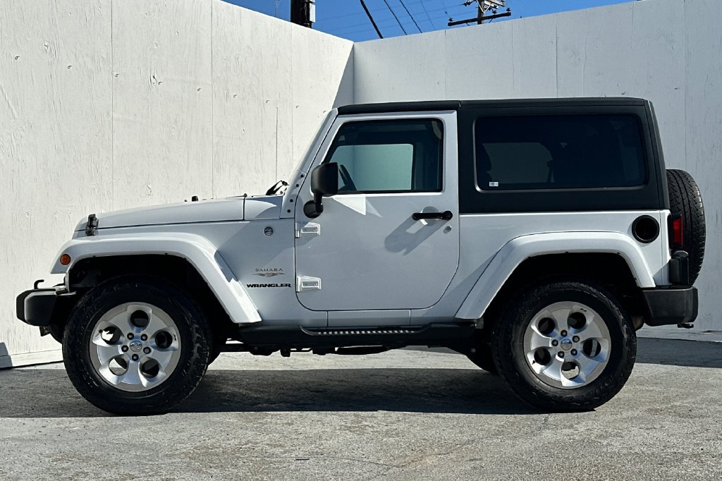 Used 2013 Jeep Wrangler Sahara w/ Connectivity Group AWD/4WD image 6