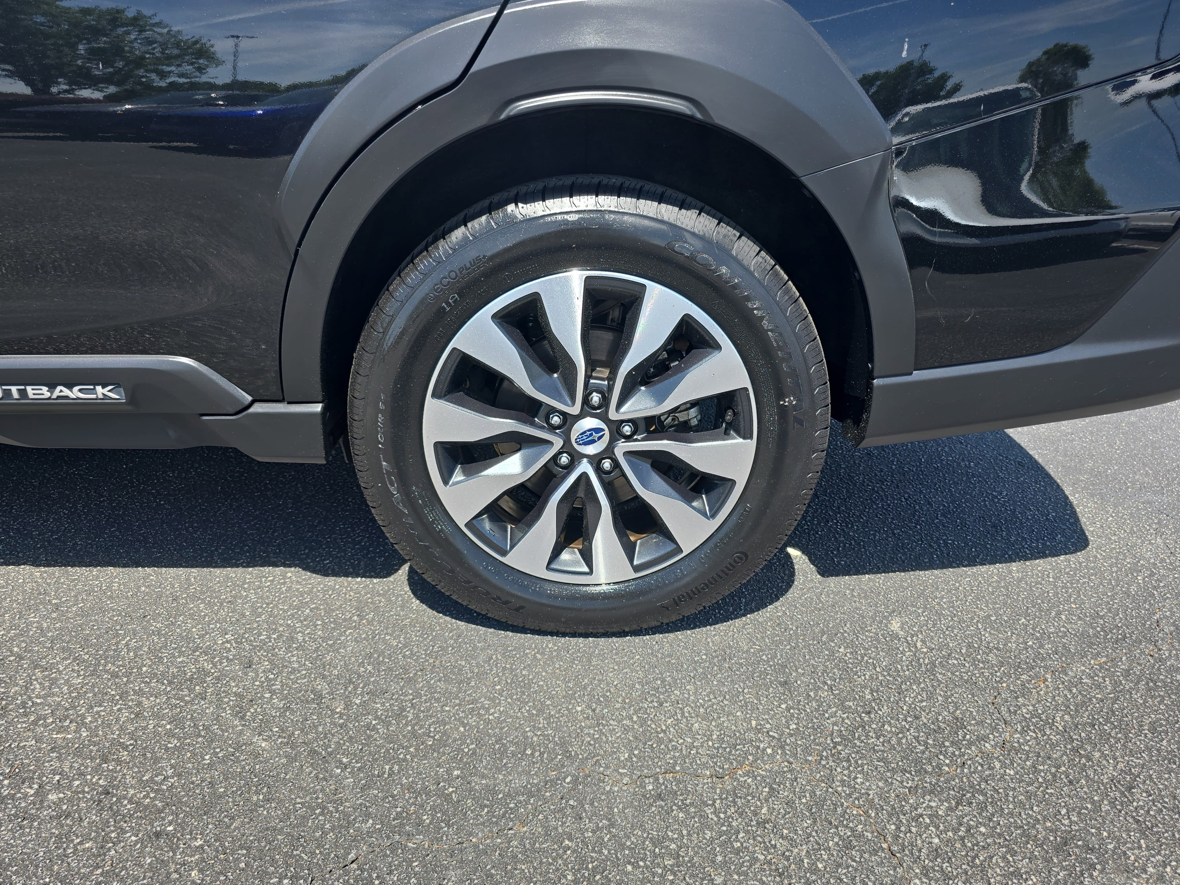 Used 2023 Subaru Outback Limited AWD/4WD image 36