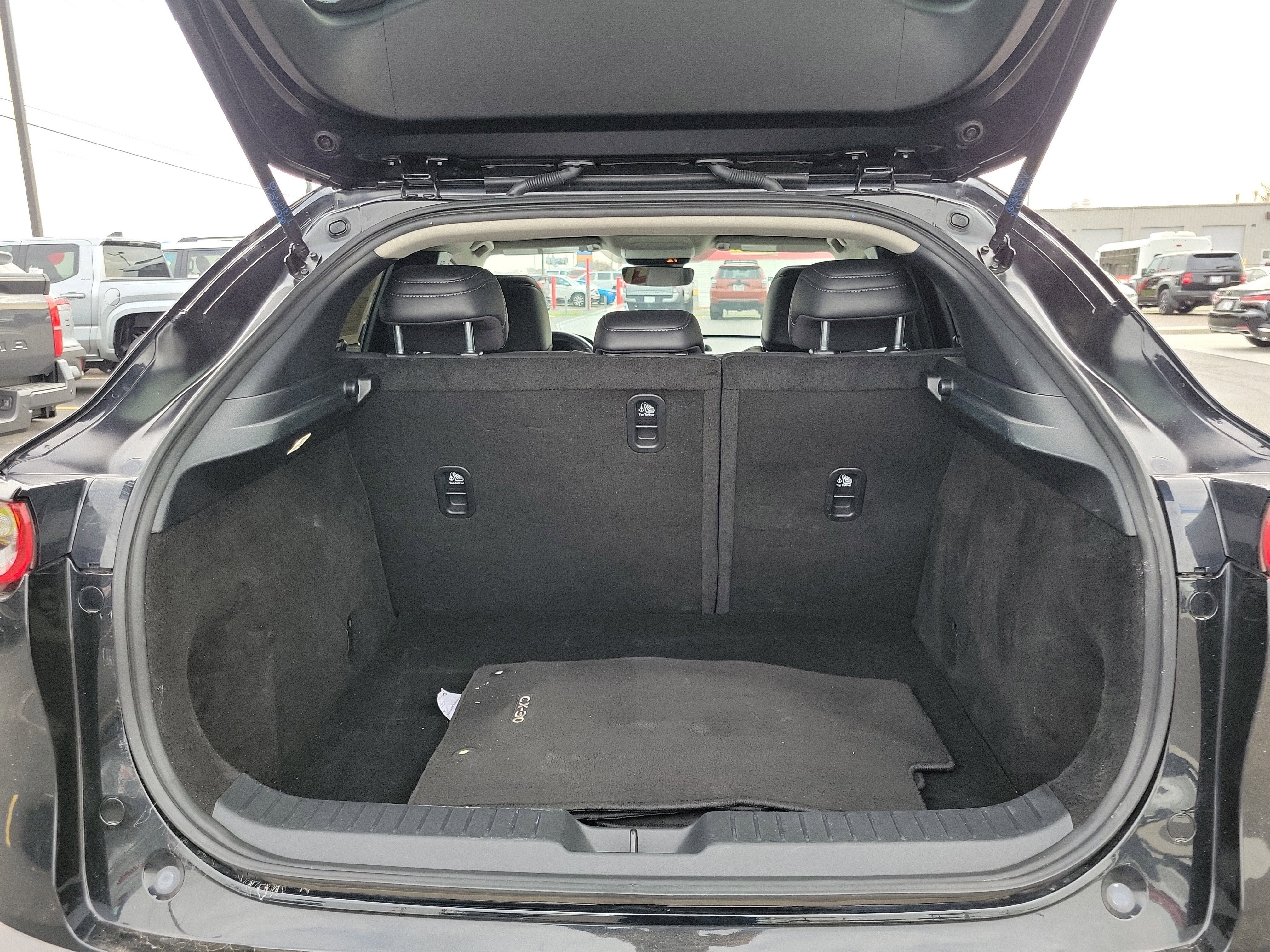 Used 2025 MAZDA CX-30 AWD 2.5 S w/ Preferred Package image 8