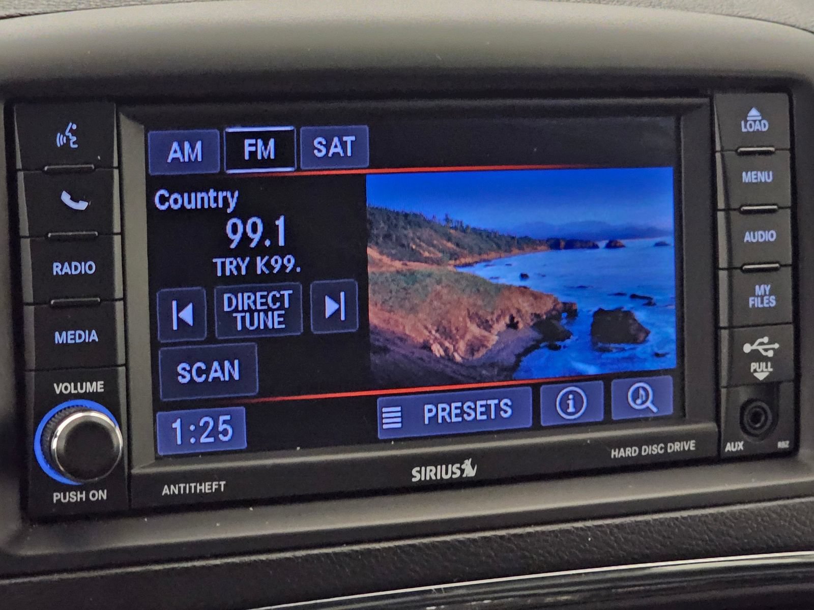 Used 2019 Dodge Grand Caravan SXT FWD image 13