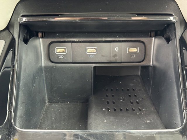 Certified 2022 Kia Sorento SX image 25