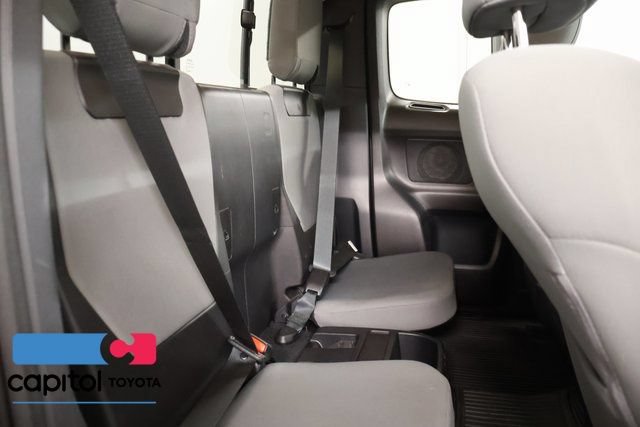 Certified 2019 Toyota Tacoma SR5 AWD/4WD image 30
