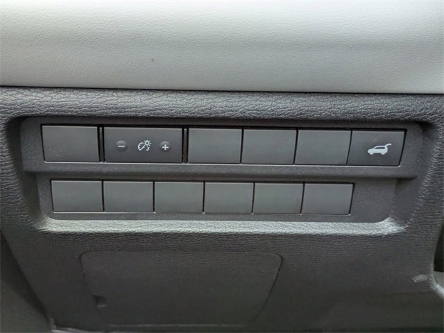 New 2025 Mitsubishi Outlander SE image 26