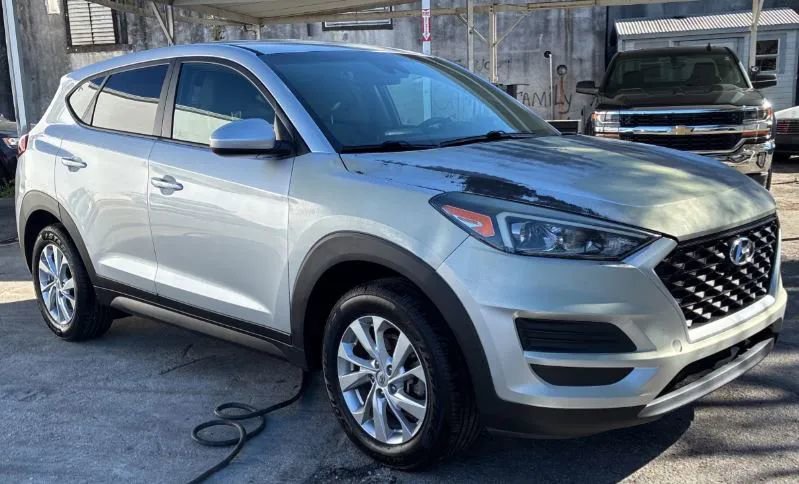Used 2019 Hyundai Tucson SE image 1
