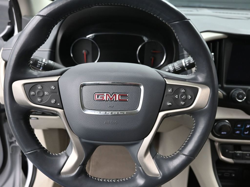 Used 2022 GMC Terrain Denali image 19