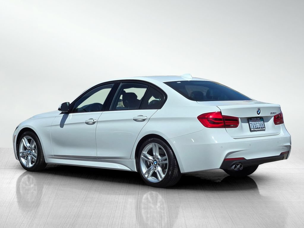Used 2017 BMW 330i Sedan RWD image 6