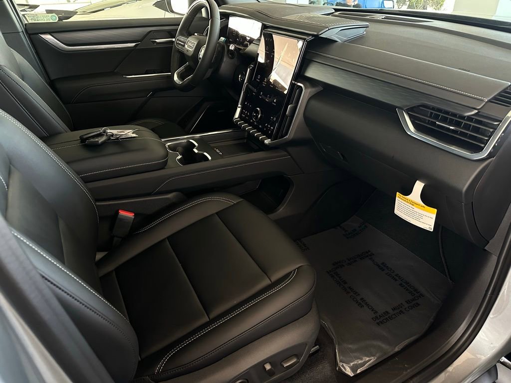 New 2026 GMC Acadia Elevation w/ Super Cruise Package image 16