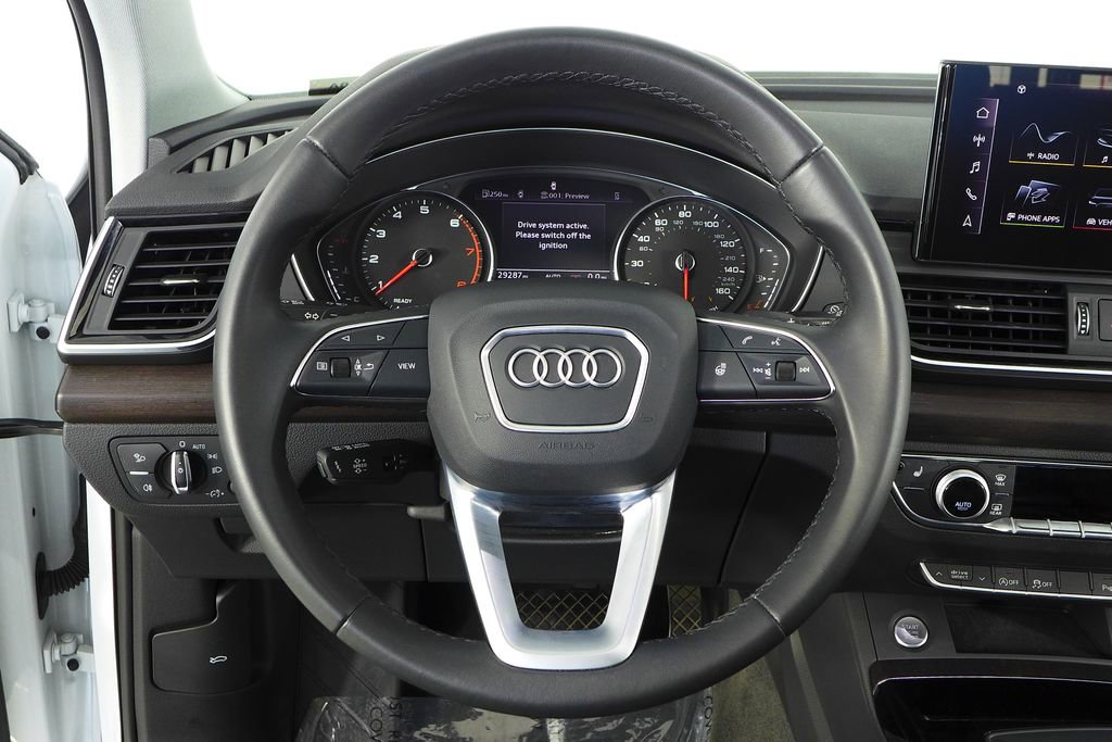 Used 2023 Audi Q5 2.0T Premium w/ Convenience Package image 27
