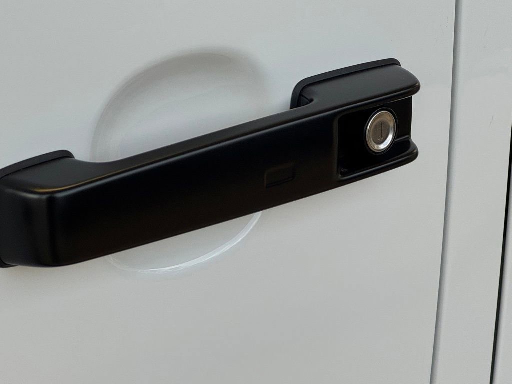 Used 2025 Mercedes-Benz G 63 AMG 4MATIC image 13