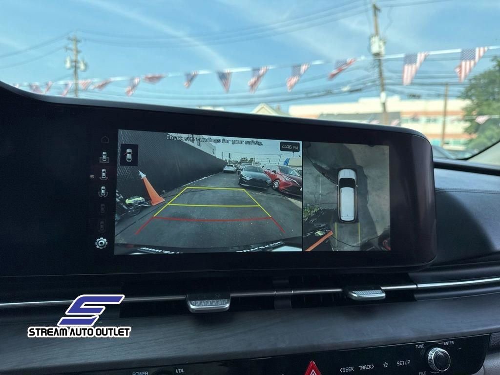 Used 2024 Kia Carnival SX image 44