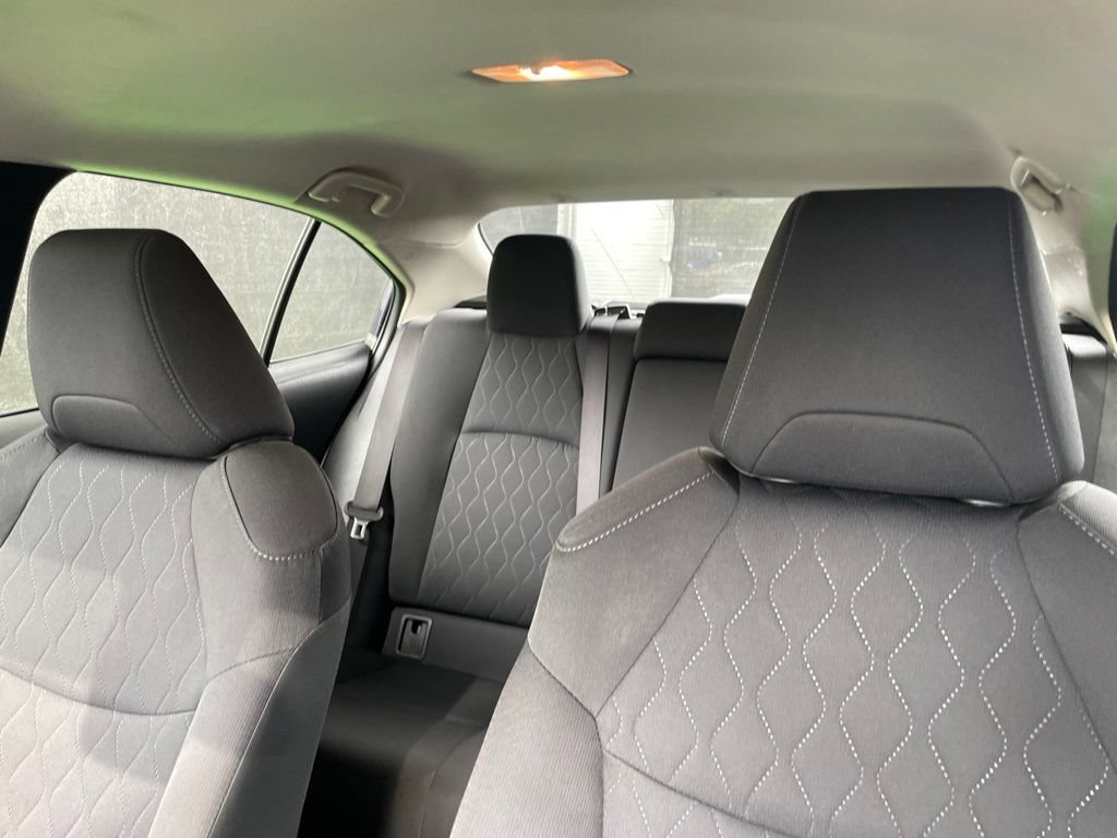 Used 2020 Toyota Corolla LE FWD image 12
