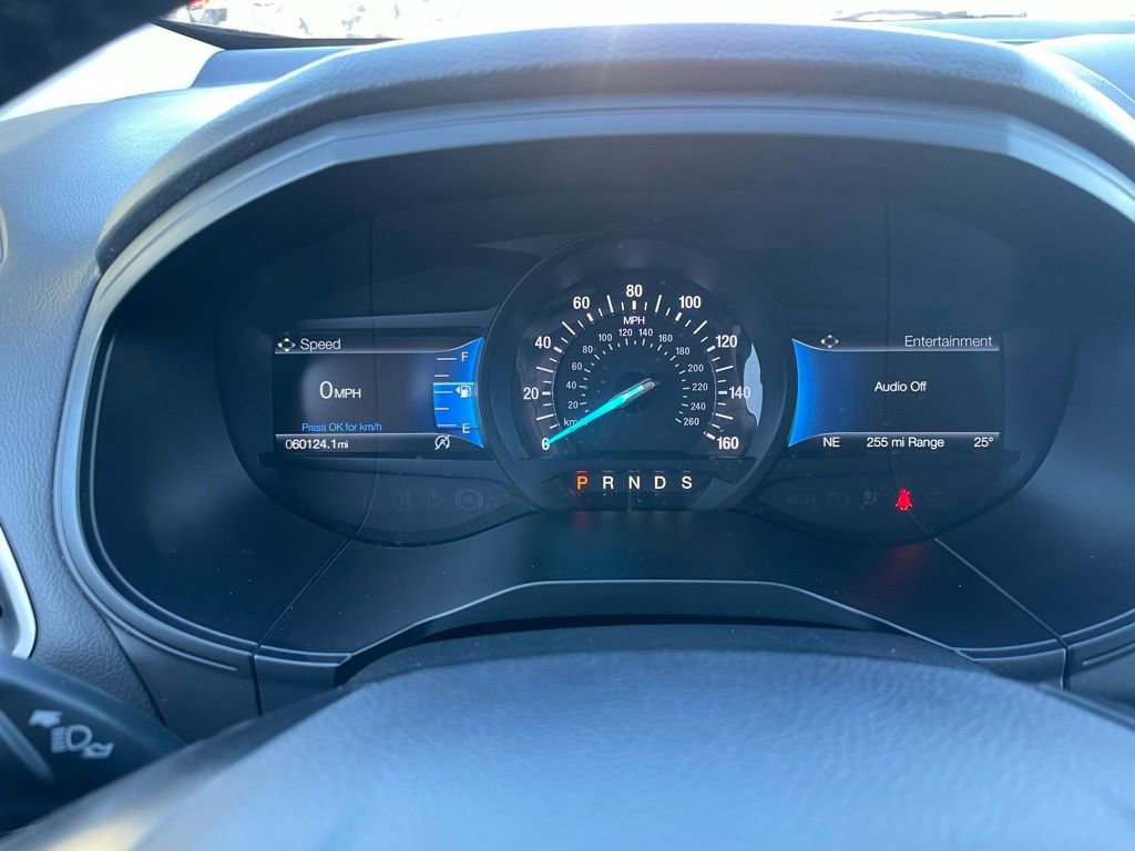 Used 2023 Ford Edge SEL image 9