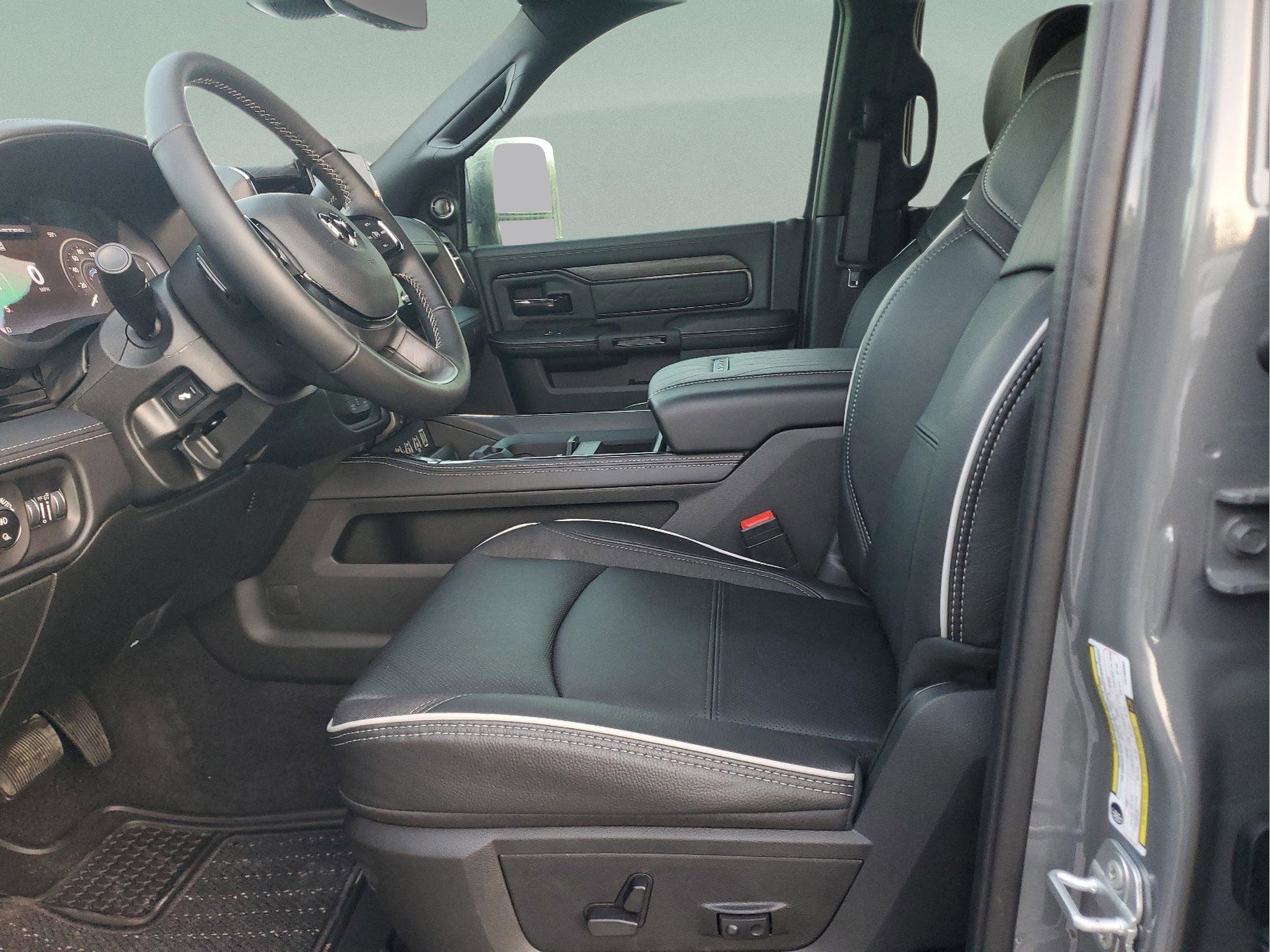 New 2026 RAM 3500 Limited image 14