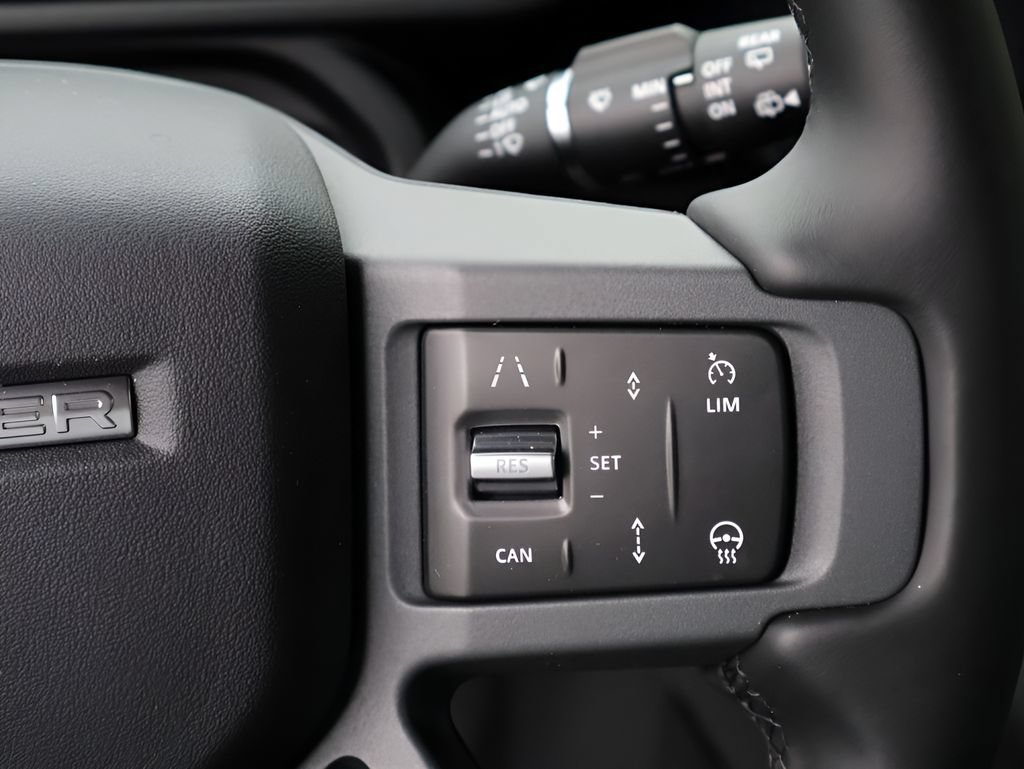 New 2026 Land Rover Defender 110 X-Dynamic SE AWD/4WD image 29