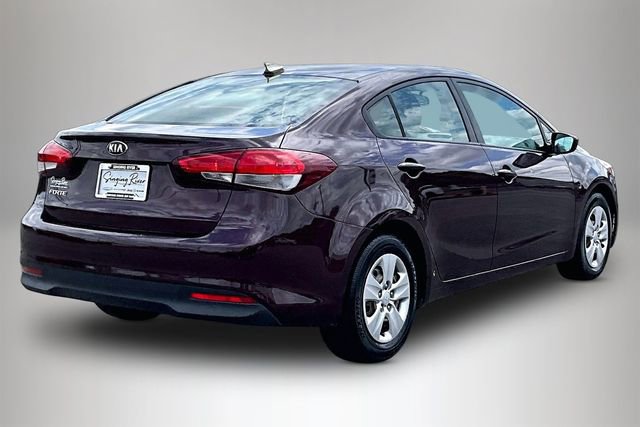 Used 2017 Kia Forte LX FWD image 5