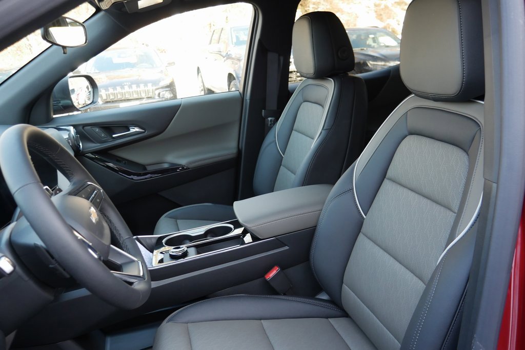 New 2026 Chevrolet Equinox LT image 9