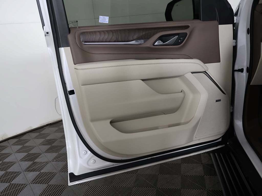 Used 2024 GMC Yukon Denali AWD/4WD image 31